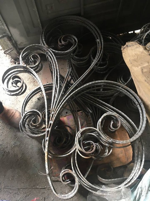 Bán phụ kiện sắt mỹ thuật Đà Nẵng