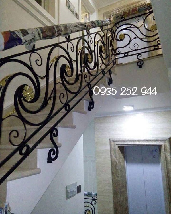 Điểm tên 10 thiết kế cầu thang sắt đẹp “nứt nở” tại Đà Nẵng
