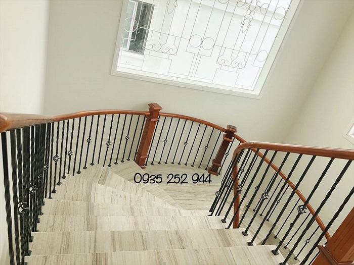 Những điều cần biết khi làm cầu thang sắt nghệ thuật Đà Nẵng