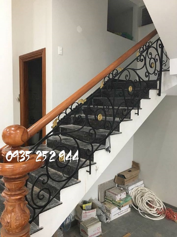 Điểm tên 10 thiết kế cầu thang sắt đẹp “nứt nở” tại Đà Nẵng