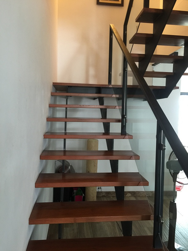 Cầu thang xương cá Đà Nẵng