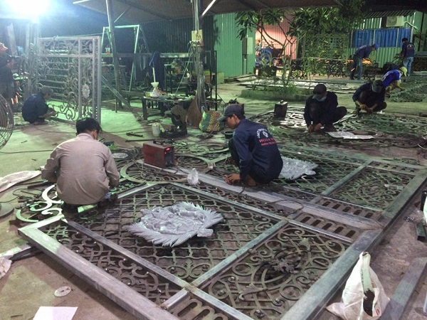 Làm cổng sắt Đà Nẵng kiểu này ai không “phát mê” mới lạ