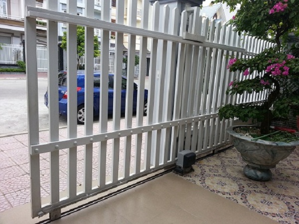 Cổng sắt lùa đẹp giá rẻ Đà Nẵng