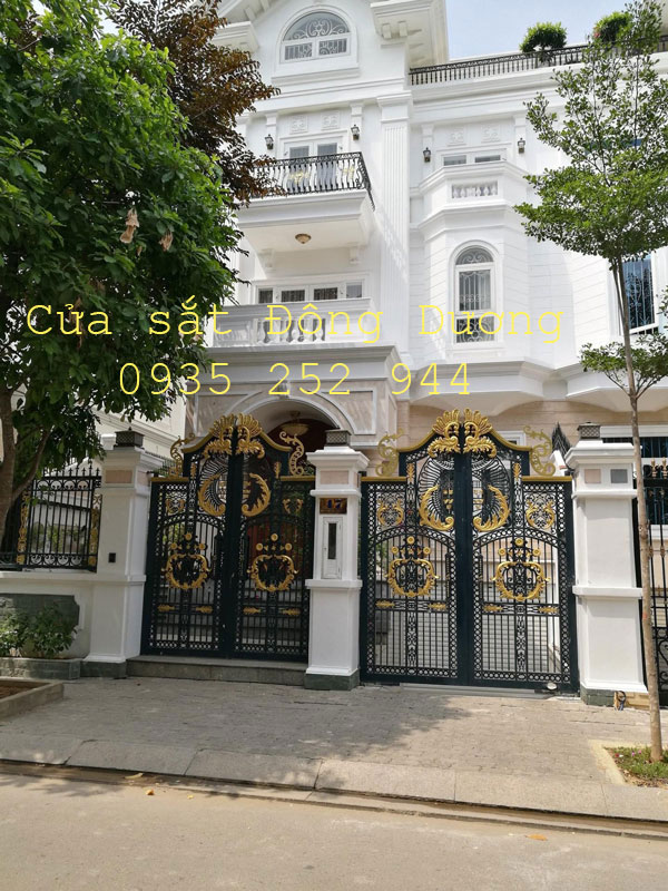 Cổng sắt tại Đà Nẵng