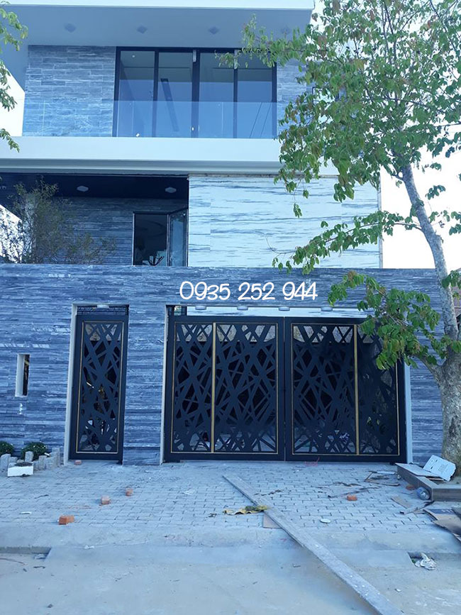 Thi công cửa tự động UY TÍN - GIÁ RẺ số 1 tại Đà Nẵng