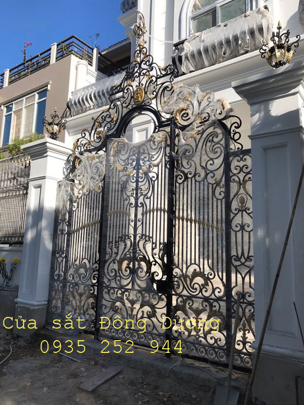 Cửa cổng sắt mỹ nghệ Đà Nẵng