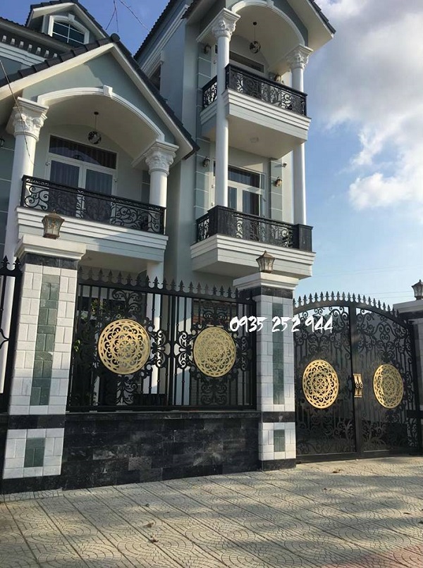 7 bộ cửa sắt đẹp “làm mưa làm gió tại Đà Nẵng” năm 2018