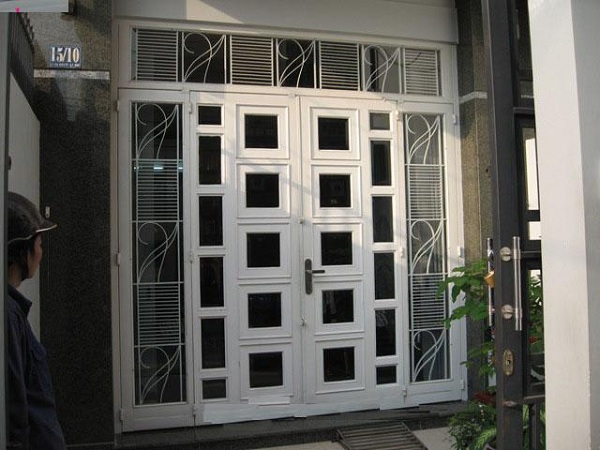 Cửa sắt giả gỗ đẹp Đà Nẵng