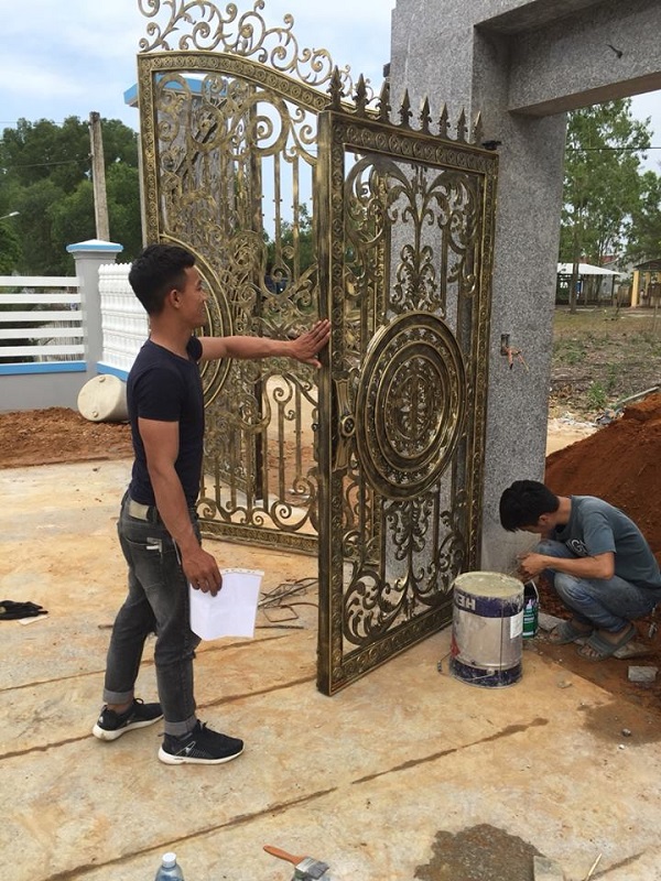 Làm CỬA SẮT Đà Nẵng khiến ngôi nhà của bạn SANG hơn bội phần