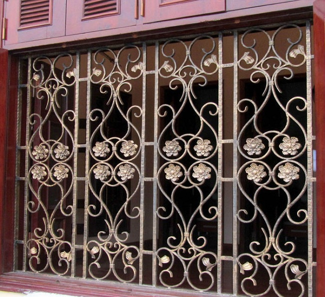 Khung bảo vệ sắt Đà Nẵng