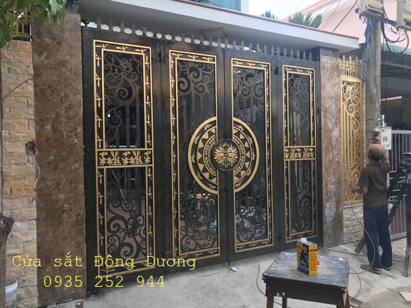 Làm cổng sắt Đà Nẵng