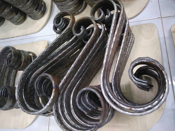 Làm phụ kiện sắt mỹ thuật Đà Nẵng
