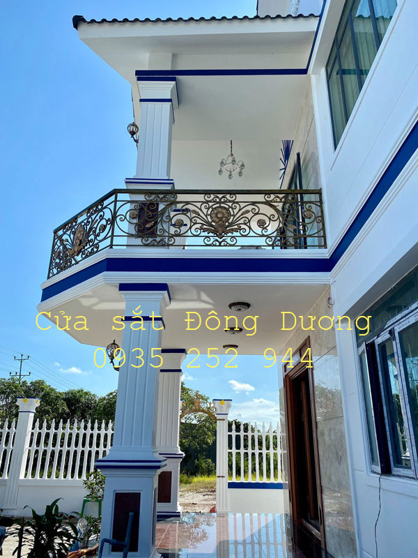 Lan can bằng sắt Đà Nẵng