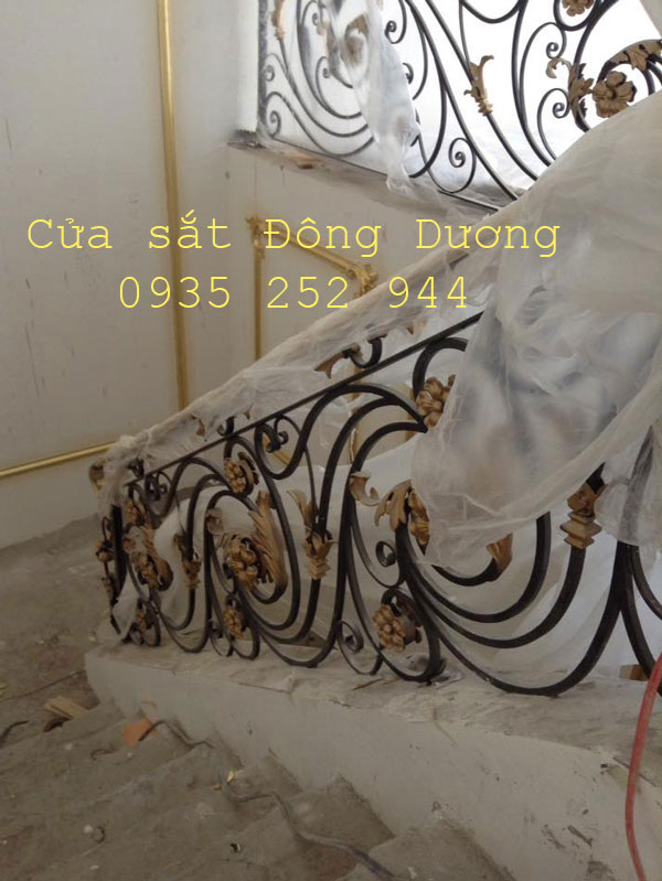 Mẫu cầu thang sắt Đà Nẵng