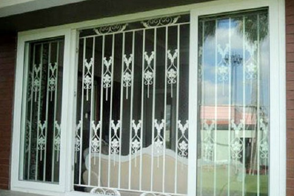 Mẫu cửa sổ sắt