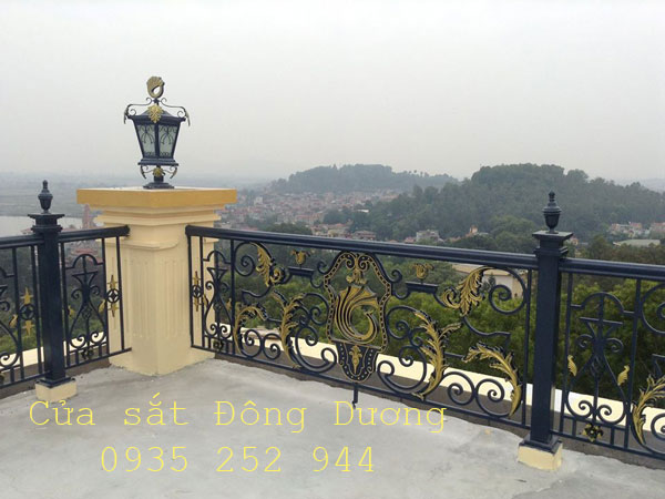 Mẫu lan can bằng sắt đẹp Đà Nẵng